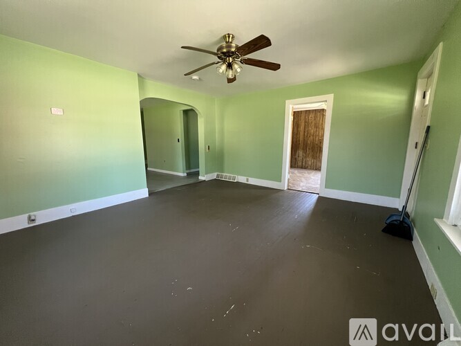 4478 Clarence St 2 Beds Apartment for Rent - Photo gallery 1