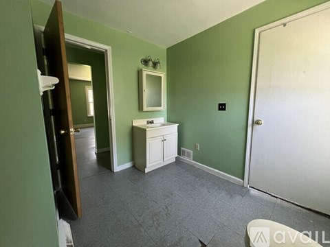 4478 Clarence St 2 Beds Apartment for Rent
