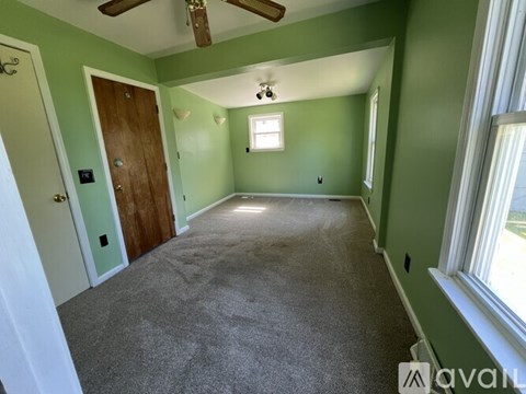 4478 Clarence St 2 Beds Apartment for Rent