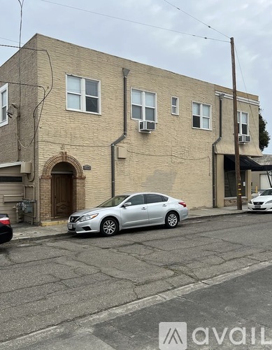 1106 Walnut St Studio Apartment for Rent - Photo gallery 1