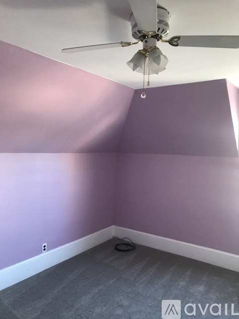 13 Poinsettia Avenue 2 Beds Apartment for Rent