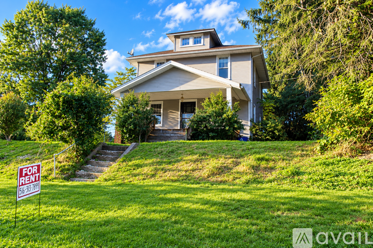 108 W Lincoln Ave 3 Beds Single Family Home for Rent - Photo gallery 1