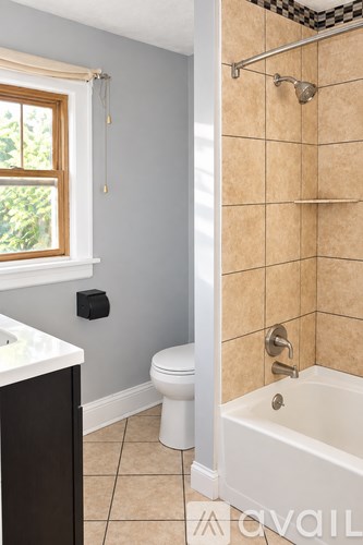108 W Lincoln Ave 3 Beds Apartment for Rent