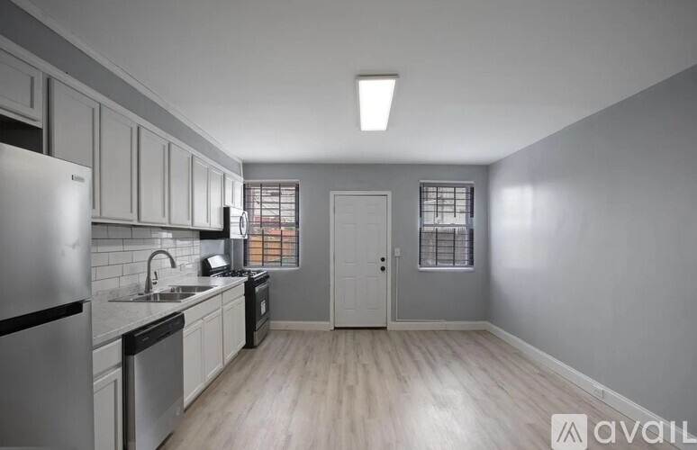 2427 Washington Boulevard 3 Beds Single Family Home for Rent - Photo gallery 4