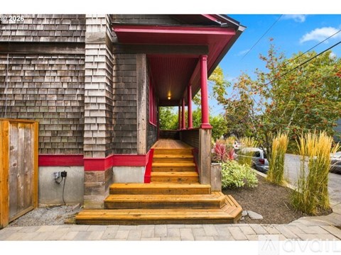 1266 Southeast 47Th Avenue 3 Beds Apartment for Rent