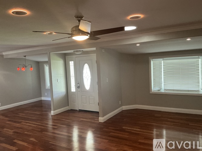 301 Kathleen Drive 3 Beds Single Family Home for Rent - Photo gallery 2