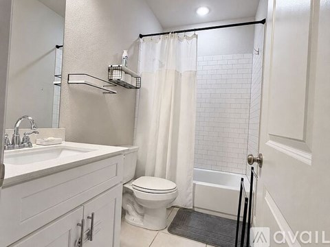 573 Hutchinson Lane 4 Beds Apartment for Rent