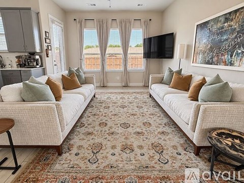 573 Hutchinson Lane 4 Beds Apartment for Rent