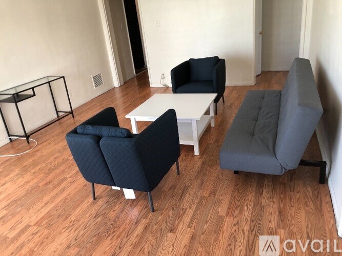 133 S Reeves Dr 1 Apartment for Rent - Photo gallery 3
