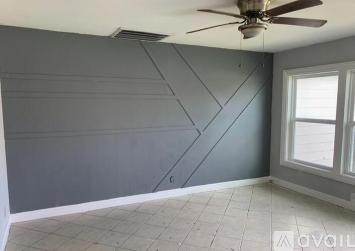 5040 McCart Avenue 3 Beds Single Family Home for Rent - Photo gallery 3