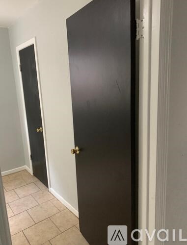 5040 Mccart Avenue 3 Beds Apartment for Rent