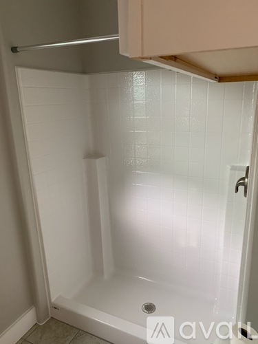 237 Summit Avenue 1 Apartment for Rent - Photo gallery 3