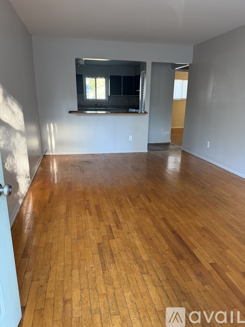 3900 Bauer Dr 2 Beds Single Family Home for Rent - Photo gallery 3