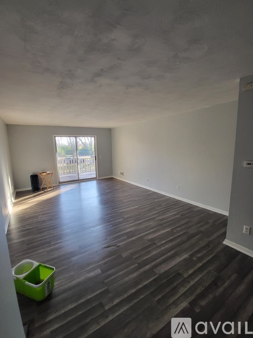 4328 West Bancroft Street 2 Beds Apartment for Rent - Photo gallery 3