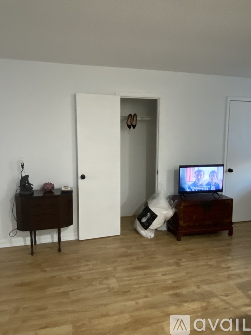 1061 Southeast Monterey Road 1 Single Family Home for Rent - Photo gallery 1