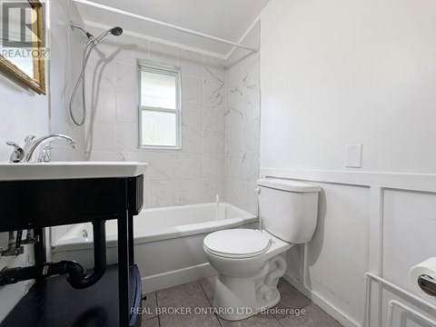 UPPER - 23 SECOND STREET 2 Beds Apartment for Rent