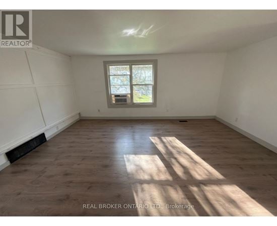UPPER - 23 SECOND STREET 2 Beds Home, Multifamily, Duplex for Rent - Photo gallery 3