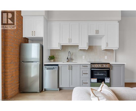 56 YORK Boulevard Unit# 304 1 Apartment, Home for Rent - Photo gallery 3