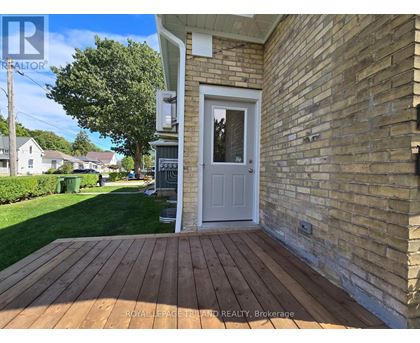 1 - 245 ROSS STREET 1 Home, Multifamily, Triplex for Rent - Photo gallery 1