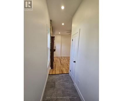 1 - 245 ROSS STREET 1 Home, Multifamily, Triplex for Rent - Photo gallery 4
