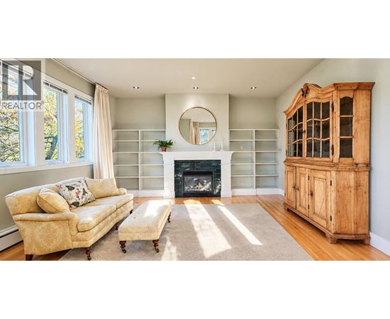 2491 W 14TH AVENUE 4 Beds Home, Duplex for Rent - Photo gallery 4