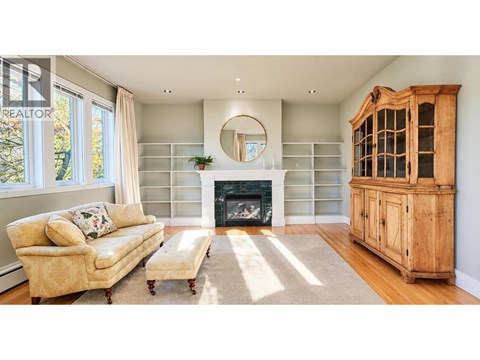 2491 W 14TH AVENUE 4 Beds Apartment for Rent