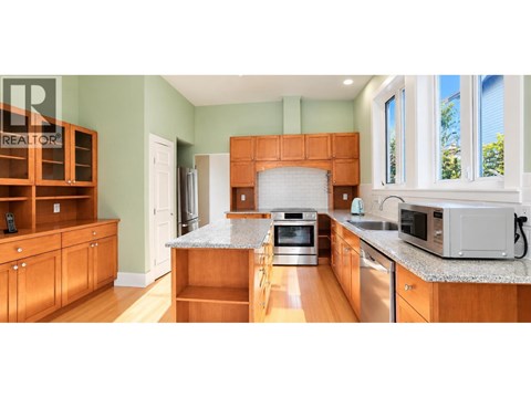 2491 W 14TH AVENUE 4 Beds Apartment for Rent
