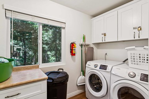 388 Merrimack Drive 4 Beds Apartment for Rent