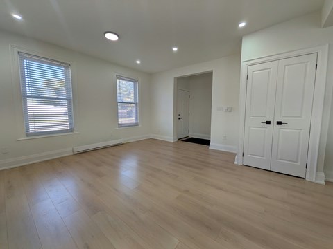 117A Victoria Ave Studio-2 Beds Apartment for Rent