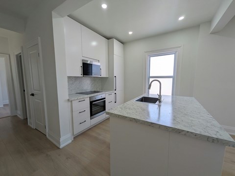 117A Victoria Ave Studio-2 Beds Apartment for Rent