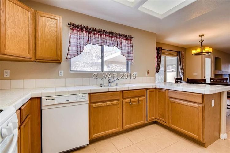 5231 Variety Ave 4 Beds Single Family Home for Rent - Photo gallery 5