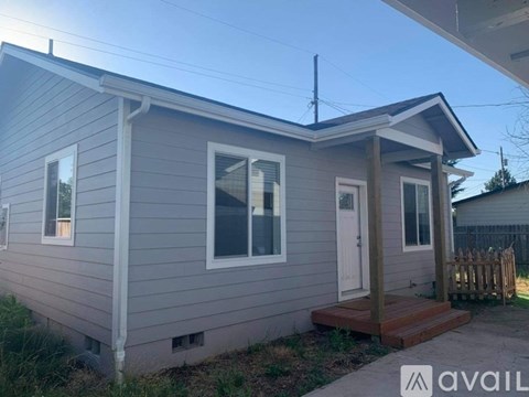 230 N 23Rd St 2 Beds Apartment for Rent
