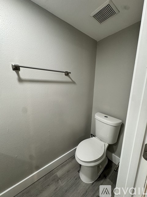 1406 Montana Avenue 2 Beds Apartment for Rent