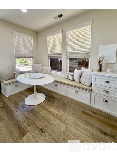 6767 Lonicera Street 4 Beds Single Family Home for Rent - Photo gallery 4