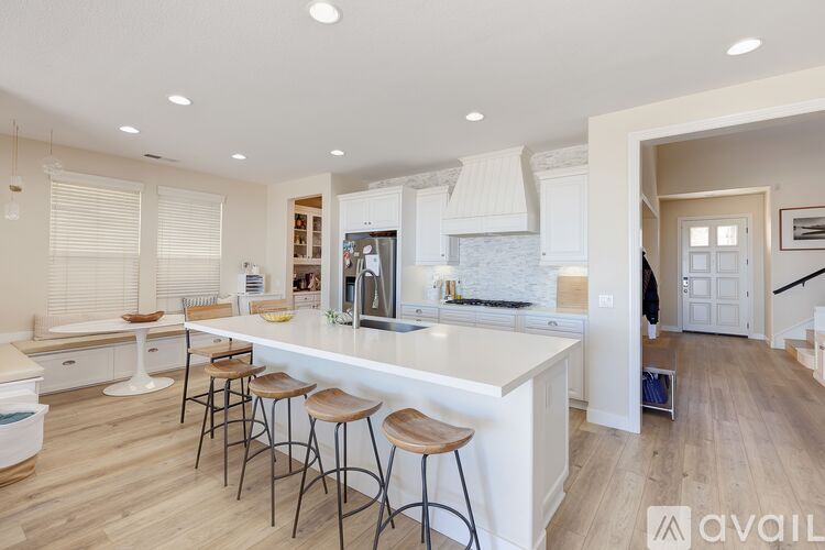 6767 Lonicera Street 4 Beds Single Family Home for Rent - Photo gallery 5