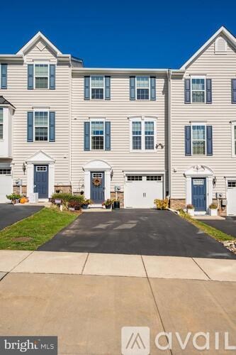 1827 Honeysuckle Ct 4 Beds Apartment for Rent