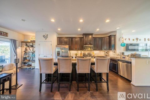 1827 Honeysuckle Ct 4 Beds Apartment for Rent