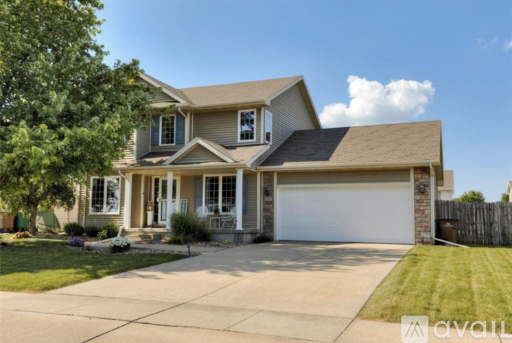 2705 13th Street Southwest 4 Beds Single Family Home for Rent - Photo gallery 1