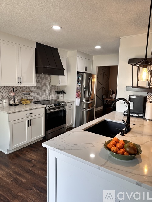 2705 13th Street Southwest 4 Beds Single Family Home for Rent - Photo gallery 2