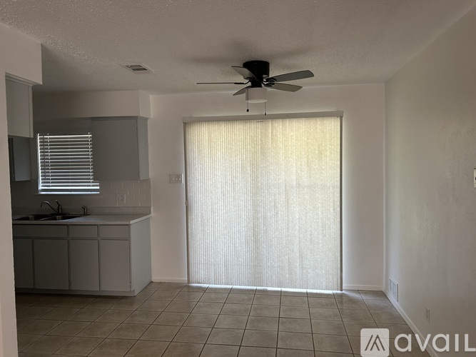 1808 Arkansas St 3 Beds Single Family Home for Rent - Photo gallery 3