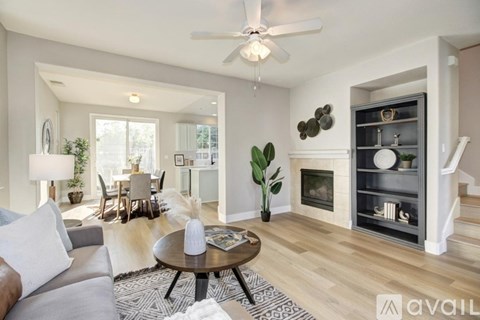 884 Holley Ct 3 Beds Apartment for Rent