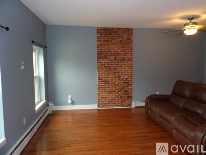 144 Cottage Street 1 Apartment for Rent - Photo gallery 4