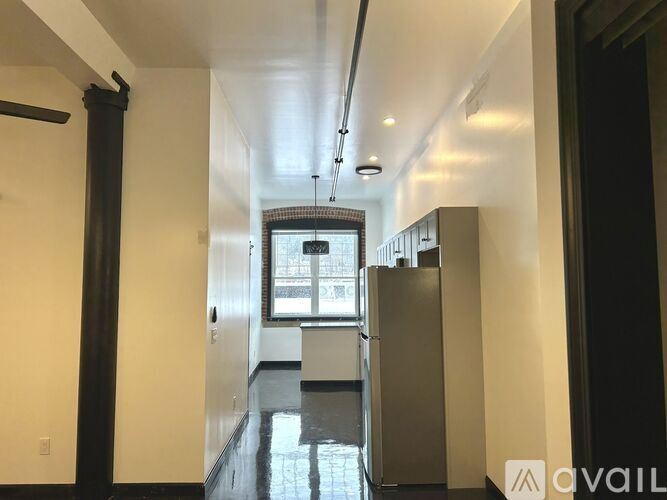 24 Beacon St 1 Apartment for Rent - Photo gallery 1