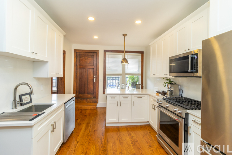 416 Pleasant Street 3 Beds Apartment for Rent - Photo gallery 2