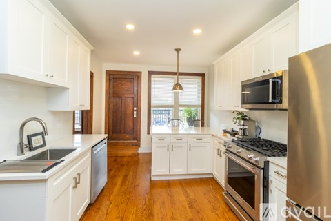 416 Pleasant Street 3 Beds Apartment for Rent