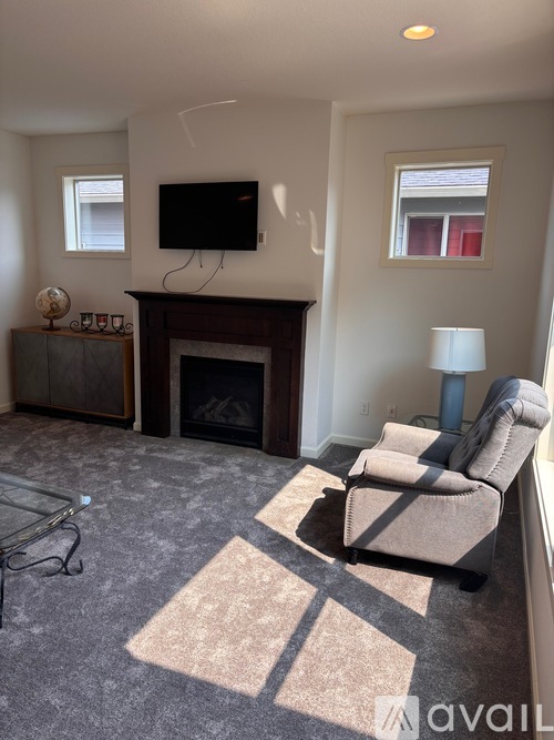 12719 Northeast 53rd Street 1 Apartment for Rent - Photo gallery 2