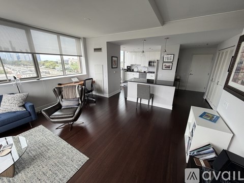 1515 South Prairie Avenue 2 Beds Apartment for Rent