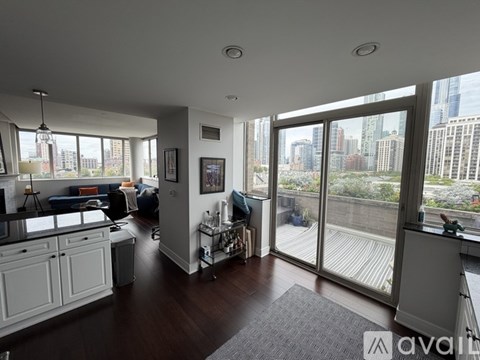1515 South Prairie Avenue 2 Beds Apartment for Rent