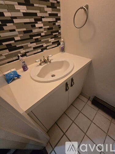 585 Park Road 2 Beds Condo for Rent - Photo gallery 4