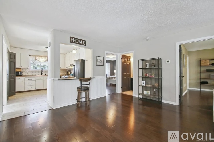 109 Summer Hill Drive 2 Beds Condo for Rent - Photo gallery 1